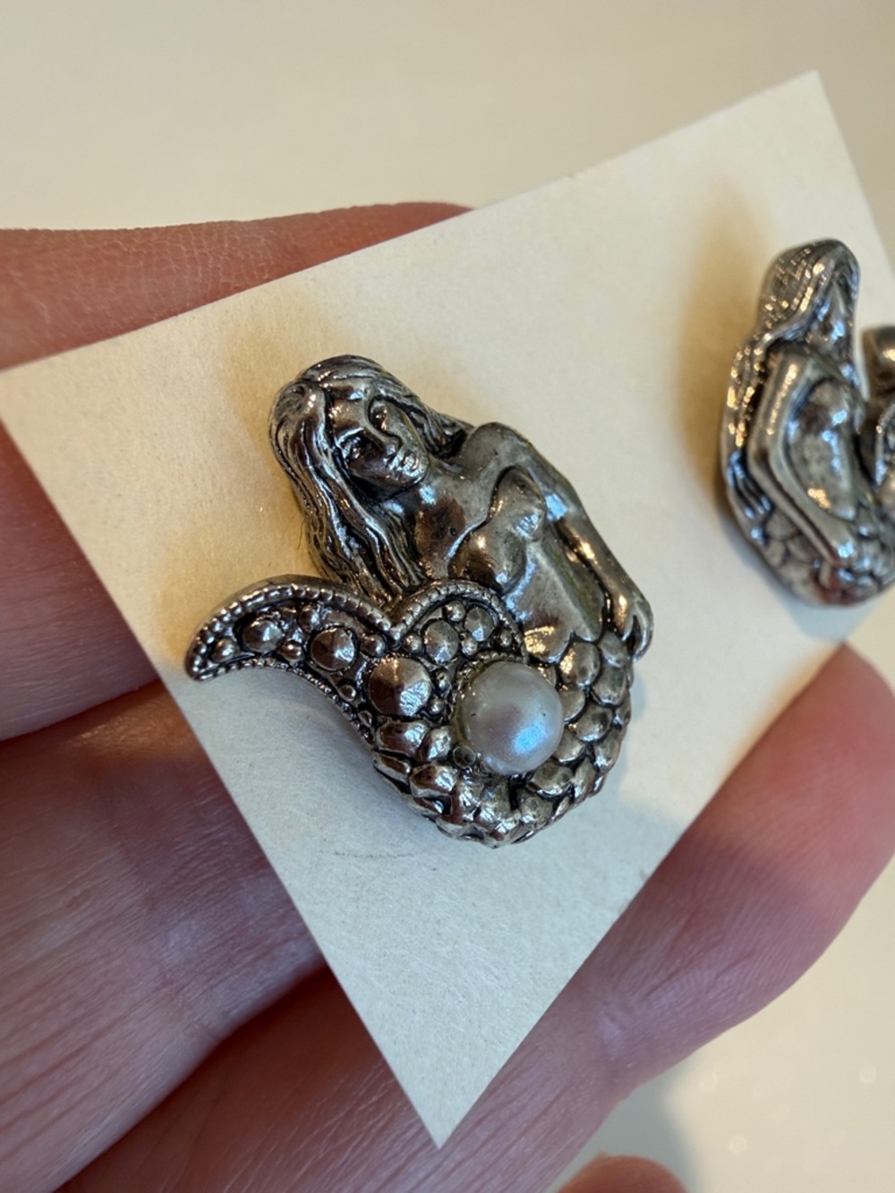 Avon Mermaid Pearl Stud Earrings - Picture 5 of 12